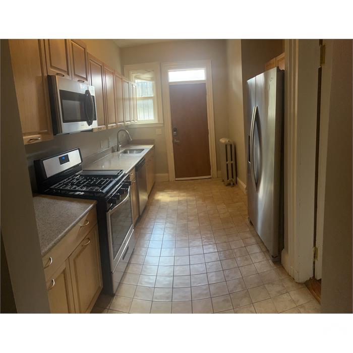 40 Schuyler Street #1R